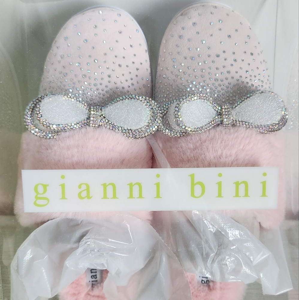 Gianni Bini Light Pink Slippers with Rhinestone Bow